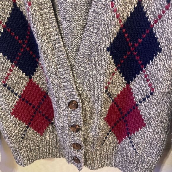 Classic Gray and Red Argyle Cardigan Sweater - Picture 4 of 11